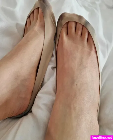 Momsandfeet OnlyFans Thumbnail #edX3eYyC10