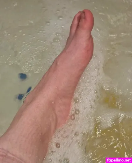Momsandfeet OnlyFans Thumbnail #wZnrTsB4hg