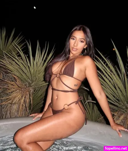 Momunniee OnlyFans Thumbnail #GiPpvwjq1E