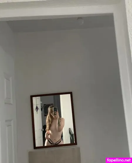 Mon Flores OnlyFans Thumbnail #wo6orxyN92