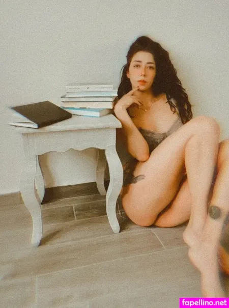 Mon Valenzuela Main Profile Photo