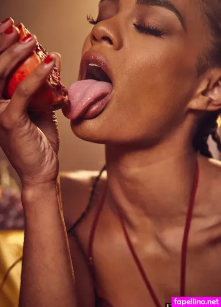 Mona Cruz Main Profile Photo