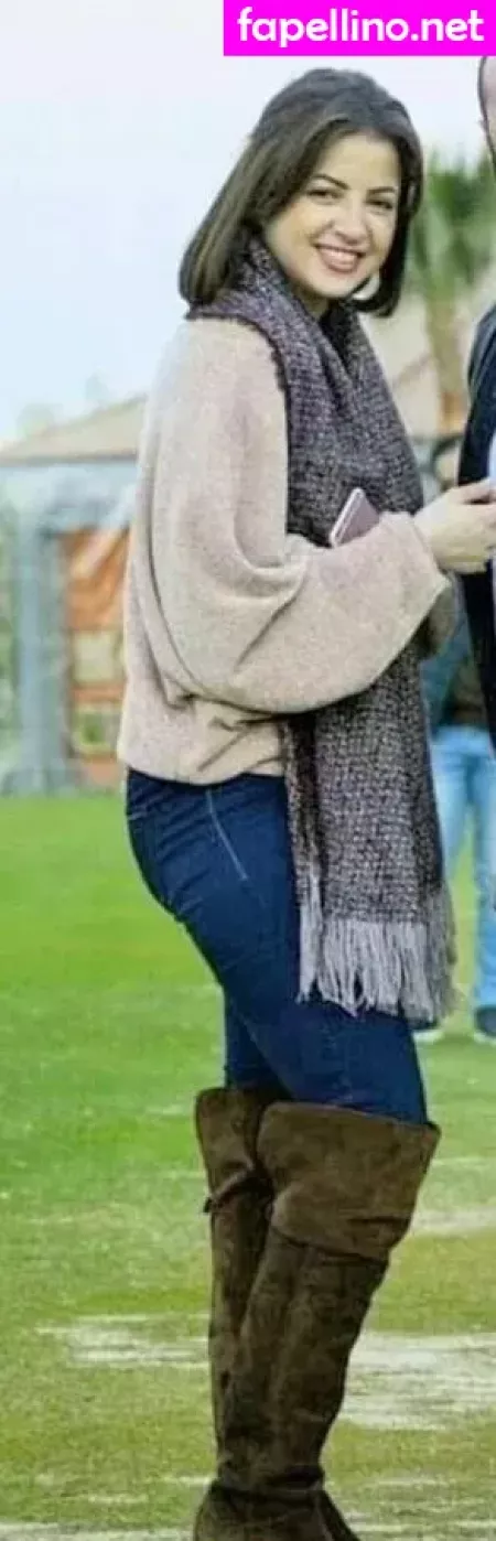 Mona Farouk OnlyFans Thumbnail #0Ls4PH3fvR