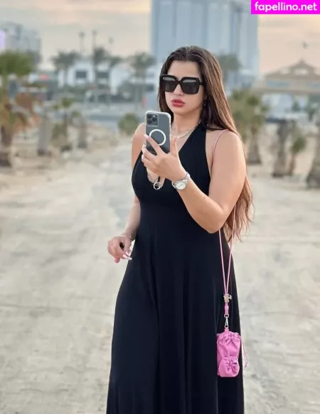 Mona Farouk OnlyFans Thumbnail #DLgeciRIfM