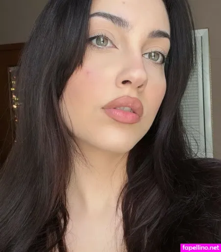 Mona Schon 1 Main Profile Photo