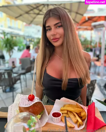 Monasixx OnlyFans Thumbnail #4Wx51e5itV