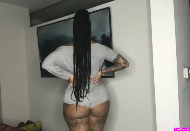 Moneii OnlyFans Thumbnail #EJbIzOSbF3