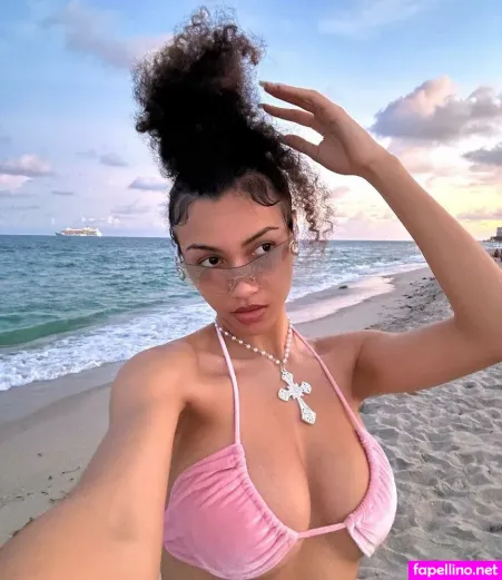 Moneyy Momo OnlyFans Thumbnail #NmyX5lW5Dh