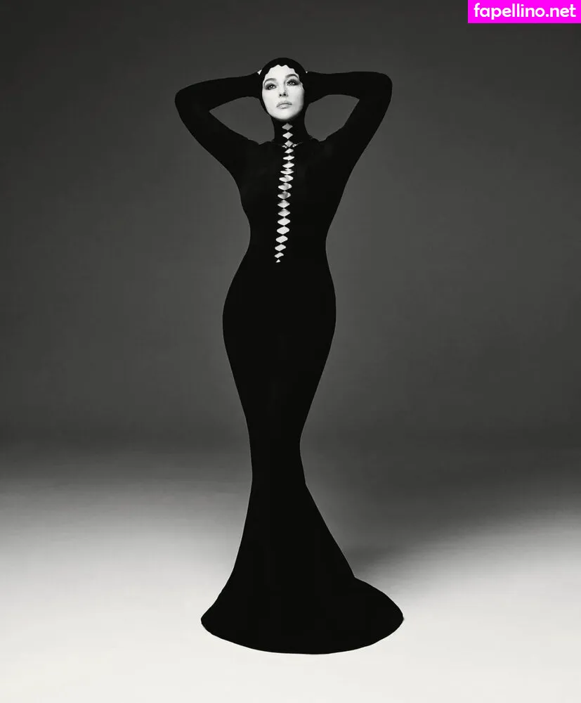 aMonicaBellucci, bellucciginebra, monicabellucciofficiel Nude Leaked OnlyFans Photo #II4ShTqoqr