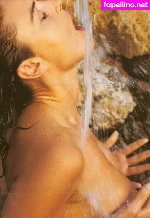 aMonicaBellucci, bellucciginebra, monicabellucciofficiel Nude Leaked OnlyFans Photo #J2HxFaBn88