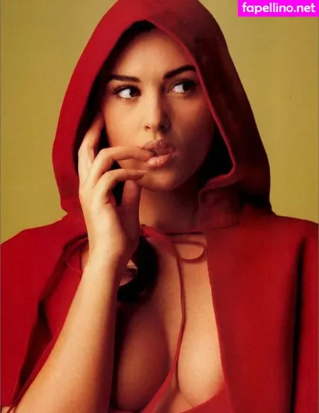 Monica Bellucci OnlyFans Thumbnail #d3YxW2xQ3v