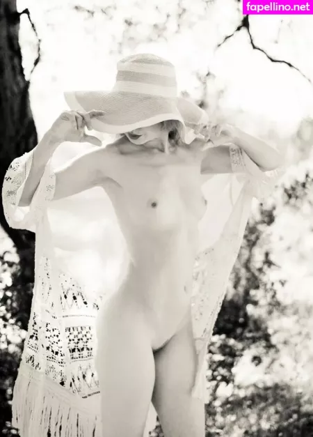 Monica May OnlyFans Thumbnail #odqcDOjsIz