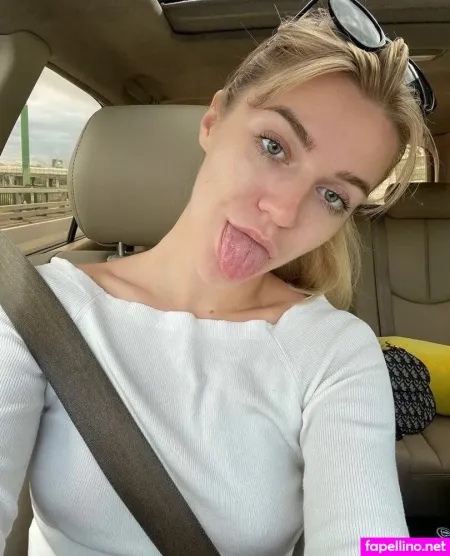 Monicabalduin OnlyFans Thumbnail #axxkwFzLfm