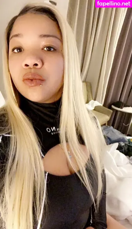 Monicabunz OnlyFans Thumbnail #BhmcHnpLD5