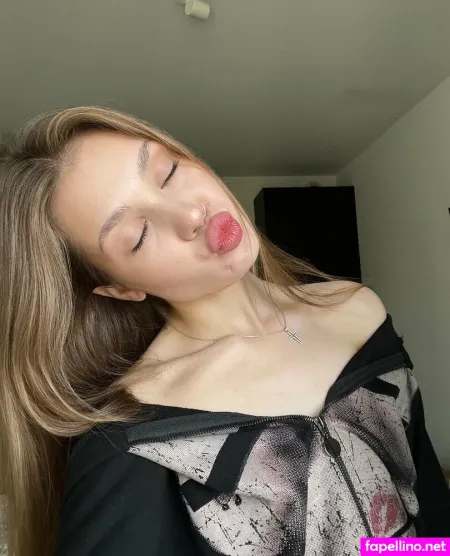 Monicacutebaby Main Profile Photo