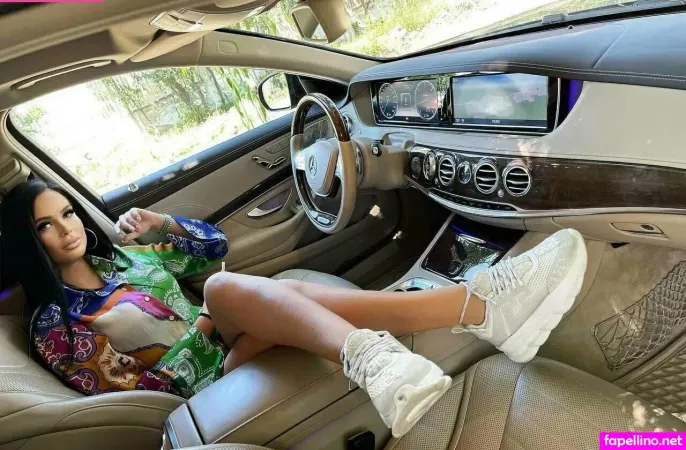 Monicasins OnlyFans Thumbnail #q1rsYLxwKf