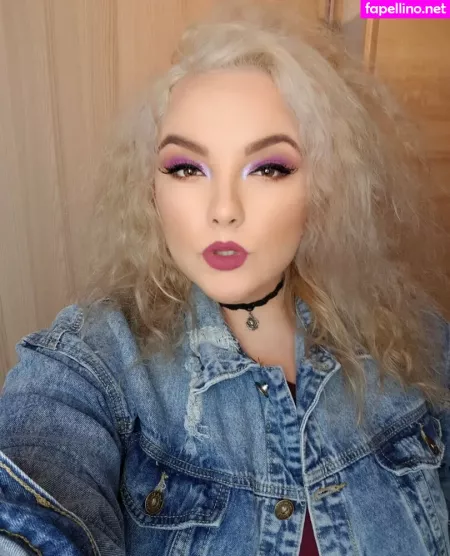 Moniiquefox OnlyFans Thumbnail #BSxIM40brI