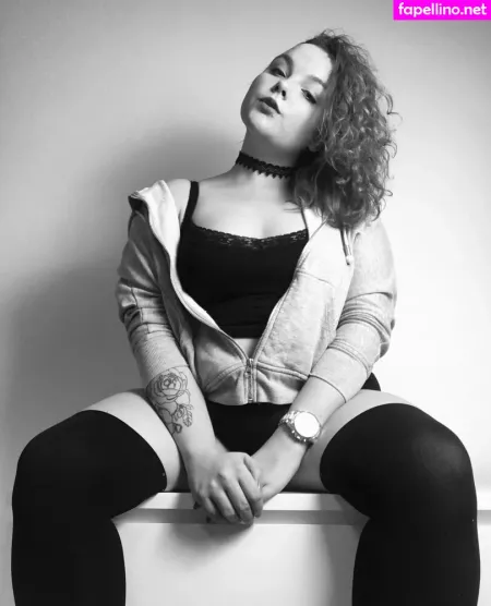 Moniiquefox OnlyFans Thumbnail #OD2sVqBCyi