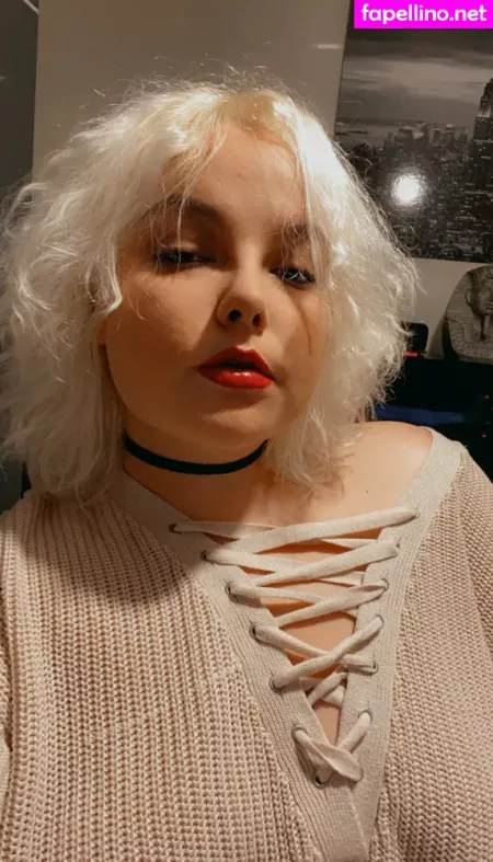 Moniiquefox OnlyFans Thumbnail #RfrxdZRLDB