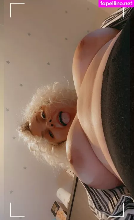 Moniiquexxx OnlyFans Thumbnail #AItvBqoAB0