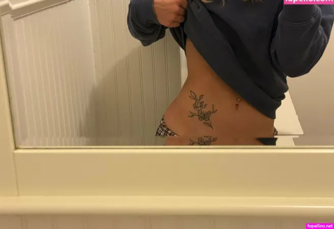 Monikaisfinny OnlyFans Thumbnail #b5DZ8vNyxd