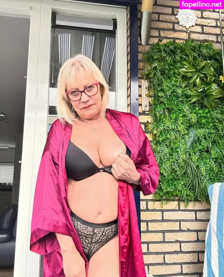 Monikaweiss3040 OnlyFans Thumbnail #9rZujkZ3GQ