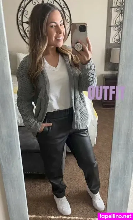 Monimtz35 OnlyFans Thumbnail #TsQyyF3U3N