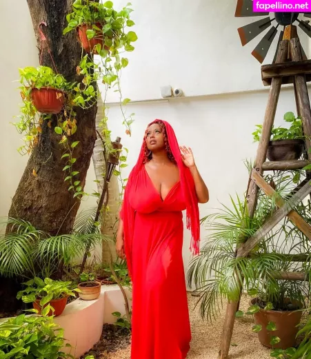 Monique Cooper OnlyFans Thumbnail #ISdI3YrvVz