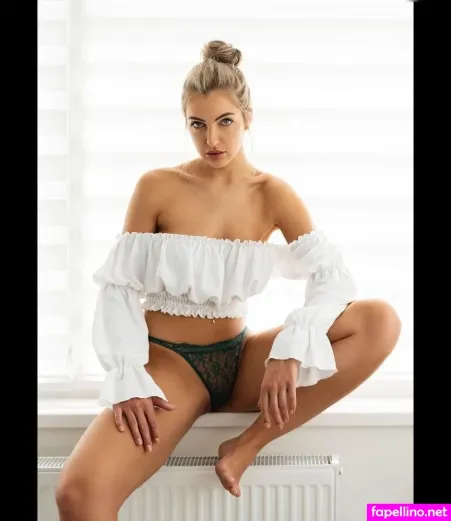 Monique Madeleine Berner OnlyFans Thumbnail #oUHOz0YQol