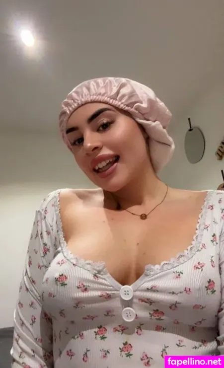 Moniquelatin OnlyFans Thumbnail #4ANXEfT2PS