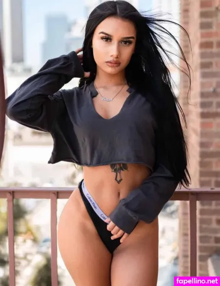 Moniquevilla Main Profile Photo