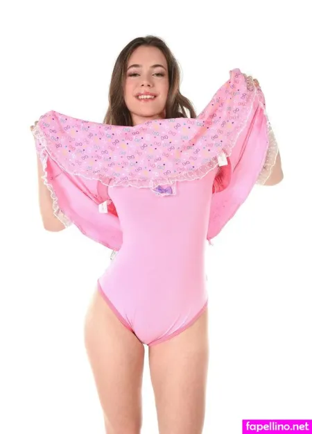 Monlevina OnlyFans Thumbnail #FrH7Qs8dkB