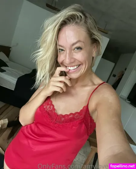 Monroeglam OnlyFans Thumbnail #2GcKPAx0nz