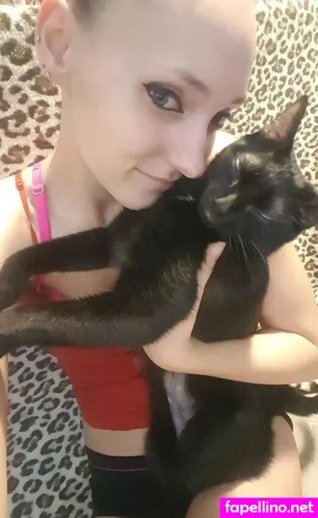 Monroemichaels OnlyFans Thumbnail #q2cPeuXKOL