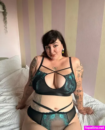 Monroeteases OnlyFans Thumbnail #x1cJ0gAWkG