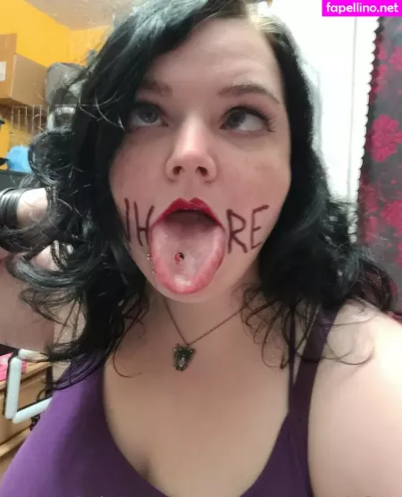 Monstrouscutiefree OnlyFans Thumbnail #rKKEKl7WvD