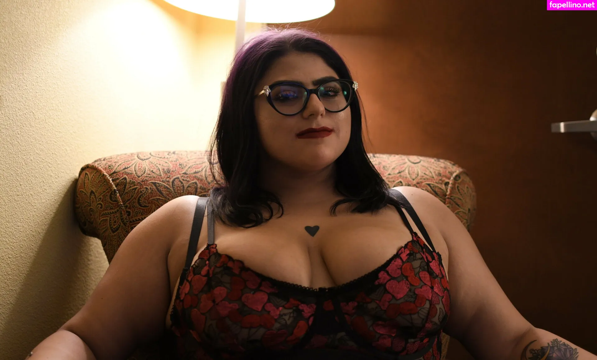 moodymusings, thesemoodymusings Nude Leaked OnlyFans Photo #fK8MnX6tr0