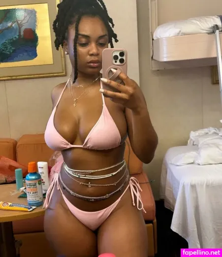 Mookie Loved1 OnlyFans Thumbnail #5jKNZgxfu7