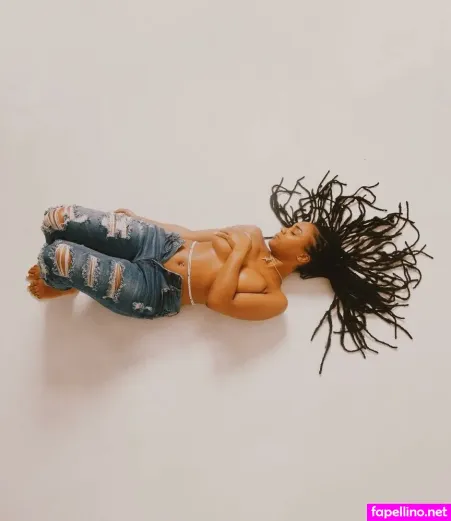 Mookie Loved1 OnlyFans Thumbnail #kzQ0PGSlKB