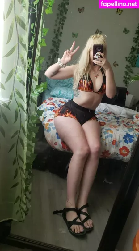 Moon Irl OnlyFans Thumbnail #5YPm9W0Re5