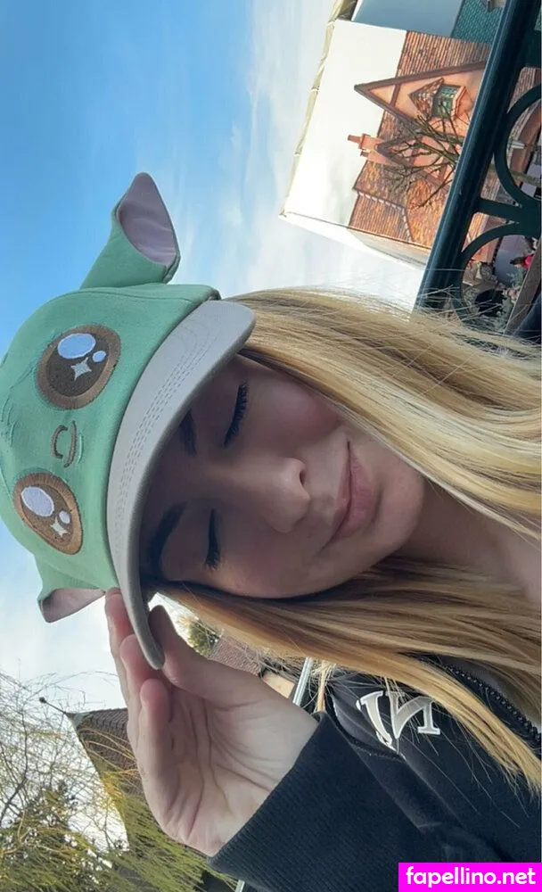 moon_star_of, moon_staroff Nude Leaked OnlyFans Photo #gpniS38afe