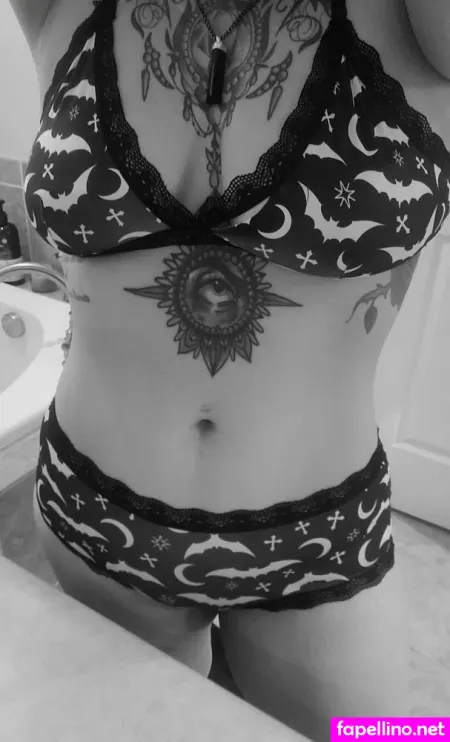 Moon Witch Modelx OnlyFans Thumbnail #6WslA2IJYo