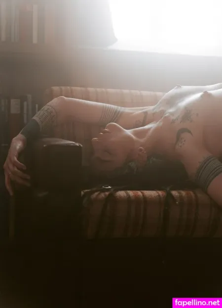 Moona Autumn OnlyFans Thumbnail #ZgXZO90RBU