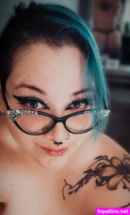 Moonbaby710 OnlyFans Thumbnail #raaxw9un0F