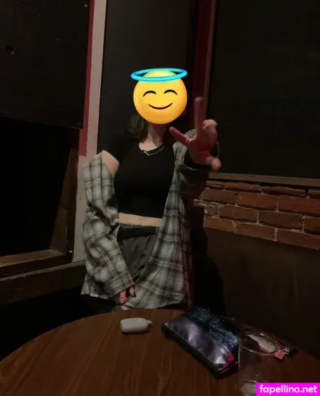 Moonbeammeup 1 OnlyFans Thumbnail #L8vVrD3ydn