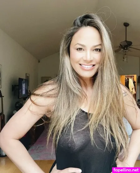 Moonbloodgood Main Profile Photo