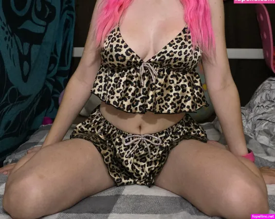 Mooncakes 01 OnlyFans Thumbnail #SGnK8Ltwza