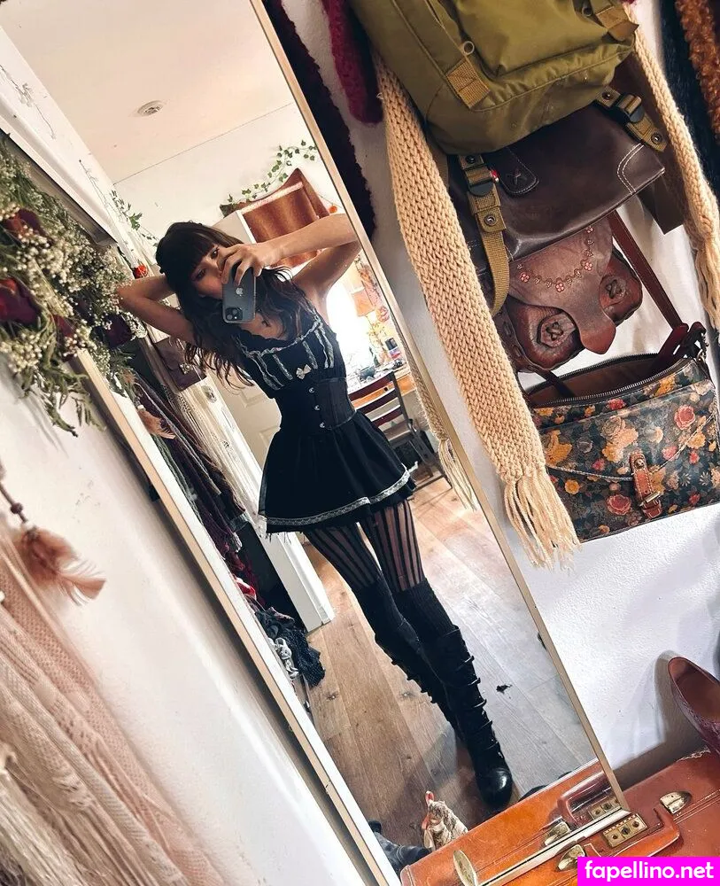 moongirl01001, yourownerevie Nude Leaked OnlyFans Photo #BVexbXqbec