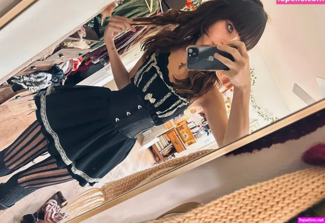 Moongirlevie OnlyFans Thumbnail #l53EV4QoxL