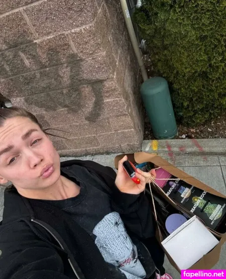 Moonintheclouds OnlyFans Thumbnail #07qsPxZTn8